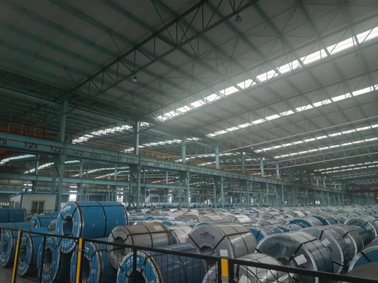 ความแข็งแรง โคลิปเหล็กก๊าบอน สีธรรมชาติที่กําหนดเอง Q195/Q235/Q345/A36