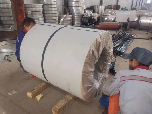 จุ่มร้อน Sgcc เหล็กม้วนชุบสังกะสี Z275 สำหรับแผ่นเหล็กหลังคาโลหะลูกฟูก